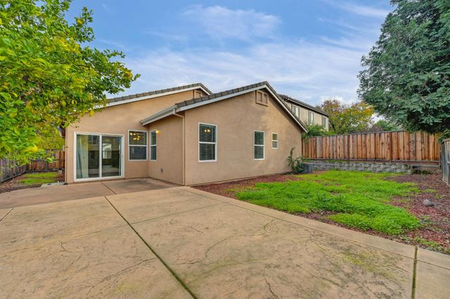 6530 Mystery Mountain Way, Rocklin, CA 95765