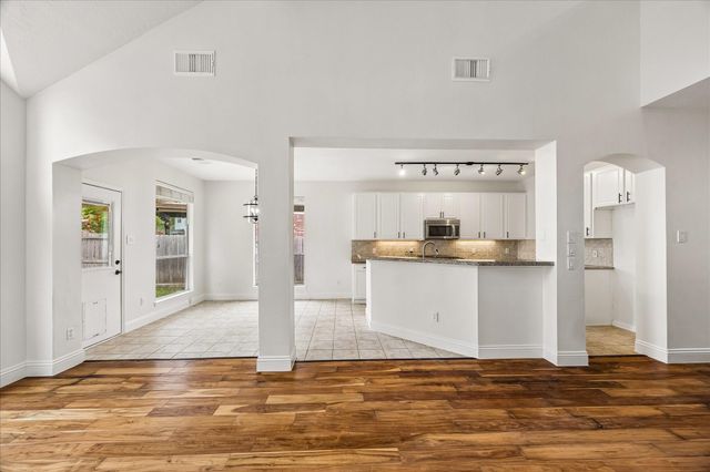 1330 Summer Terrace Drive, Sugar Land, TX 77479