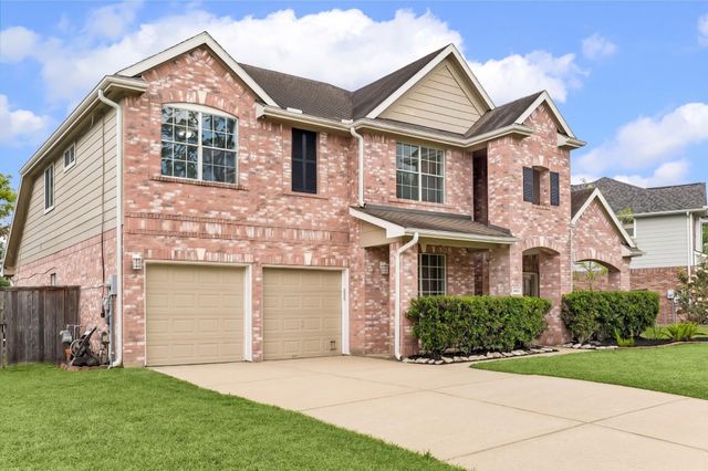 1330 Summer Terrace Drive, Sugar Land, TX 77479
