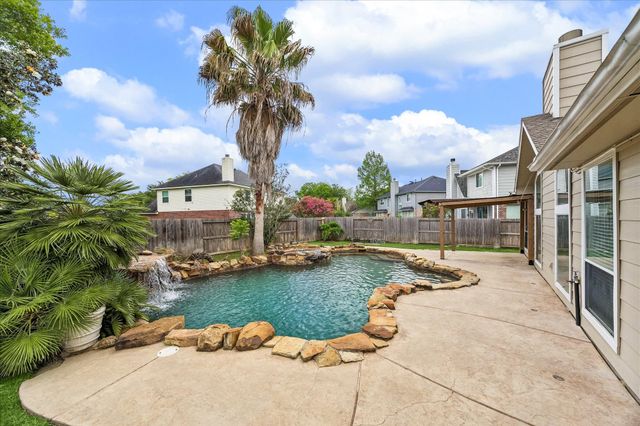 1330 Summer Terrace Drive, Sugar Land, TX 77479