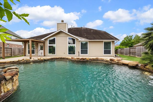 1330 Summer Terrace Drive, Sugar Land, TX 77479