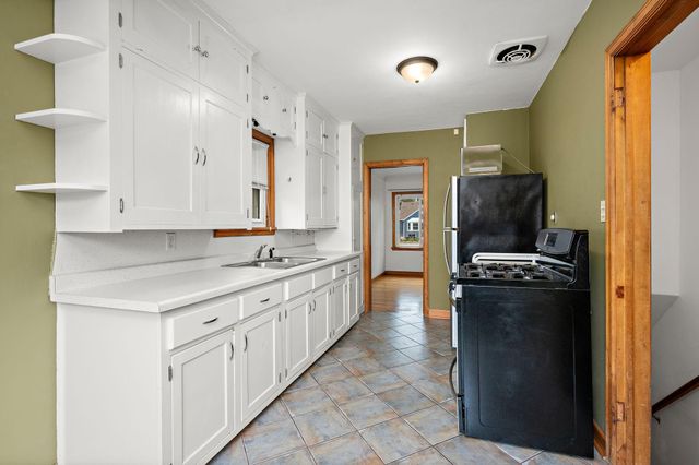 1178 Idaho Avenue W, Saint Paul, MN 55108