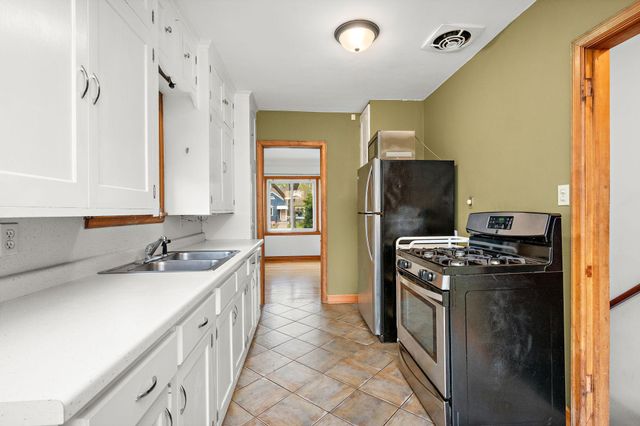 1178 Idaho Avenue W, Saint Paul, MN 55108