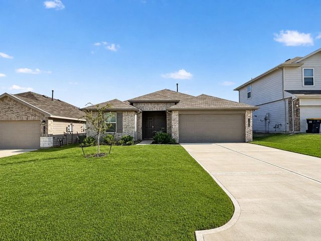 11936 Summer Oak Trail, Willis, TX 77318