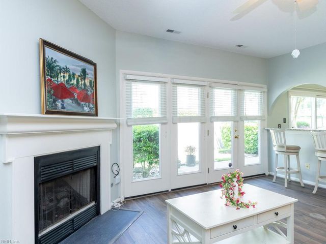 1067 Hanson WAY, Virginia Beach, VA 23454