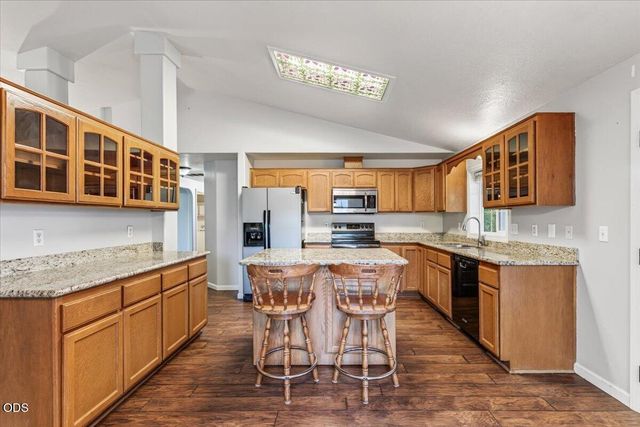 2812 Table Rock Road, Medford, OR 97501