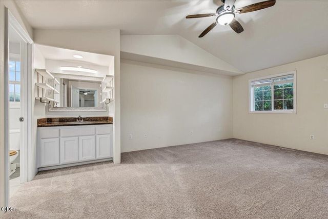 2812 Table Rock Road, Medford, OR 97501