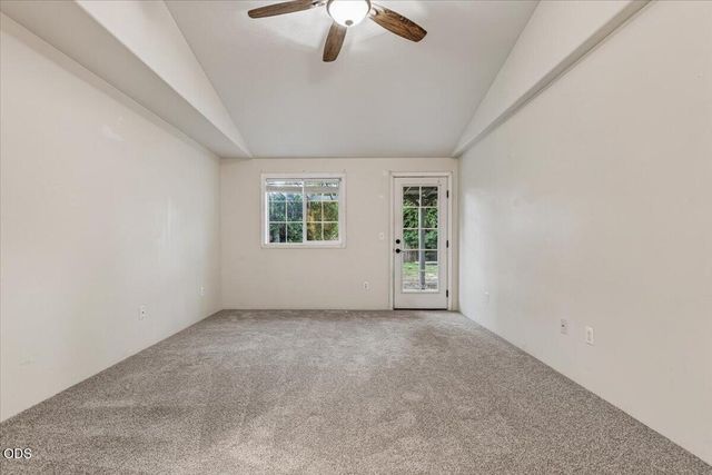 2812 Table Rock Road, Medford, OR 97501