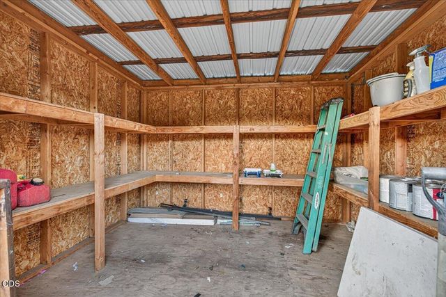 2812 Table Rock Road, Medford, OR 97501