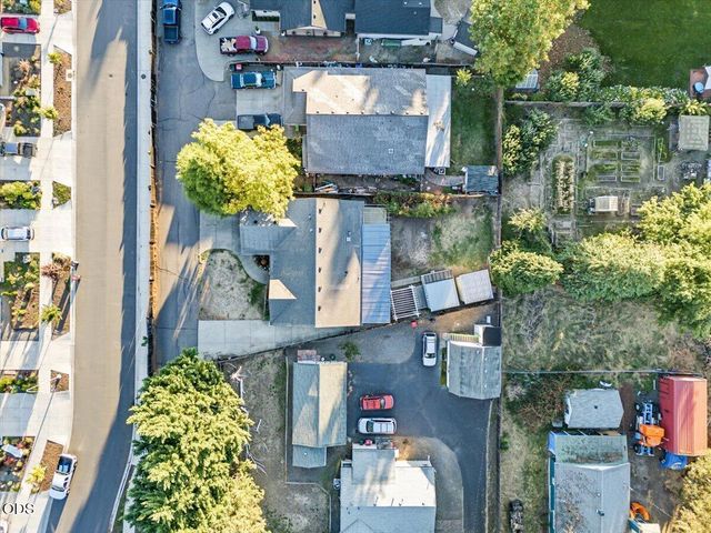 2812 Table Rock Road, Medford, OR 97501