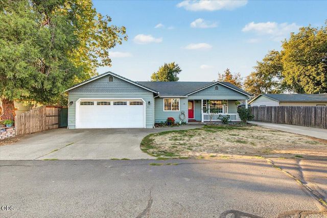 2812 Table Rock Road, Medford, OR 97501