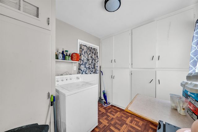 509 S Barlow St, Wichita, KS 67207