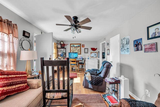 509 S Barlow St, Wichita, KS 67207