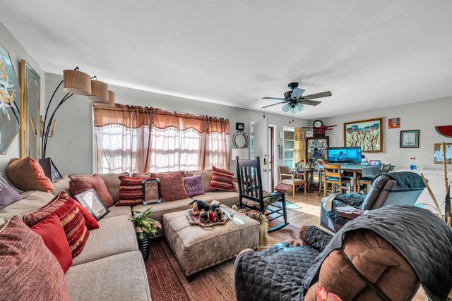 509 S Barlow St, Wichita, KS 67207