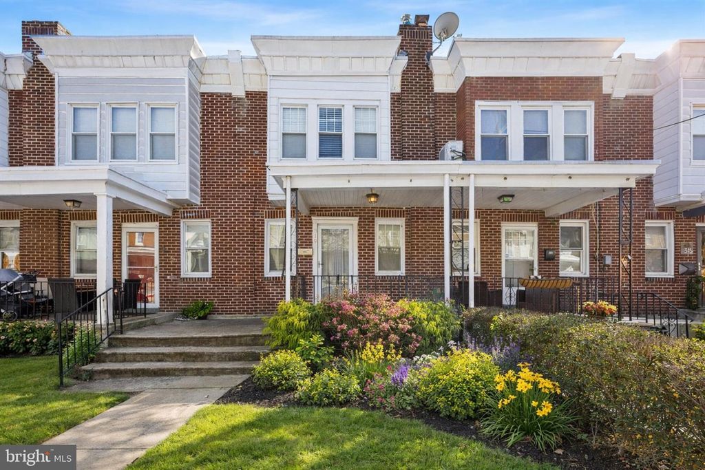 319 HERMITAGE ST, Philadelphia, PA 19128