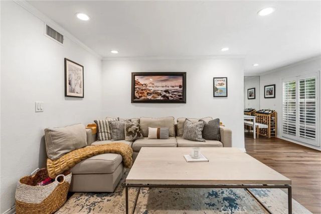 1741 Tustin Avenue 1A, Costa Mesa, CA 92627