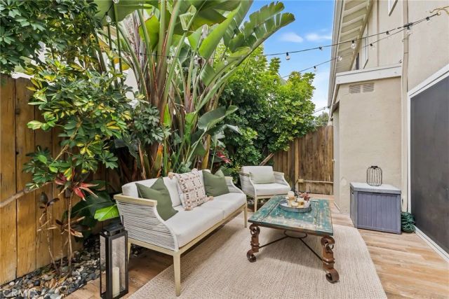 1741 Tustin Avenue 1A, Costa Mesa, CA 92627