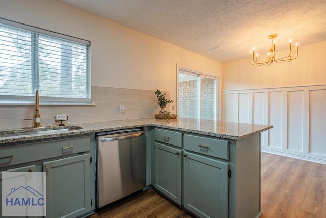 28 Jack Snipe Court W, Richmond Hill, GA 31324