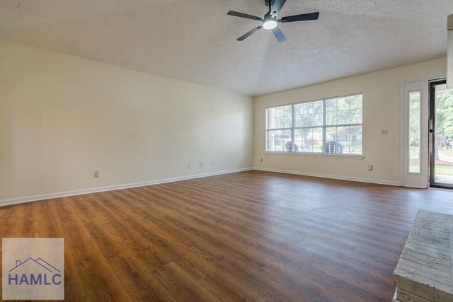 28 Jack Snipe Court W, Richmond Hill, GA 31324