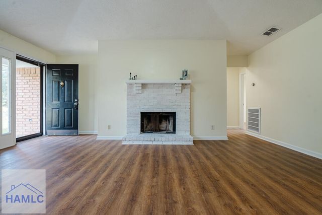 28 Jack Snipe Court W, Richmond Hill, GA 31324