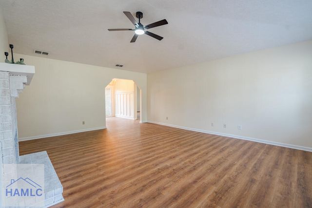 28 Jack Snipe Court W, Richmond Hill, GA 31324