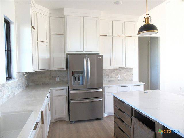 611 Willow Moon Ranch Road, Crawford, TX 76638