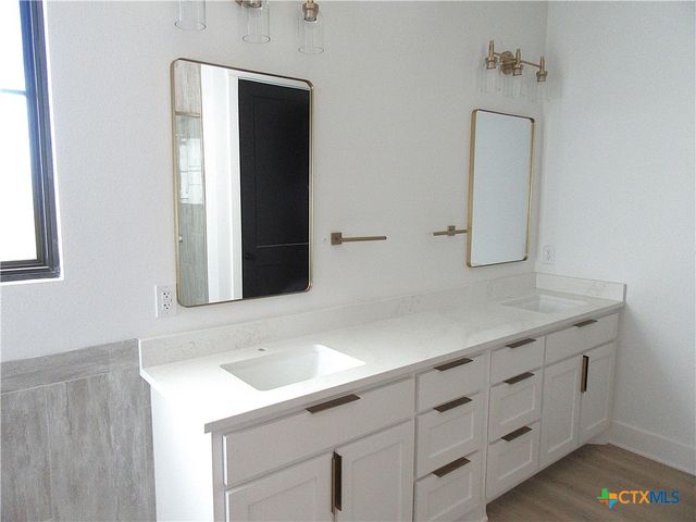 611 Willow Moon Ranch Road, Crawford, TX 76638