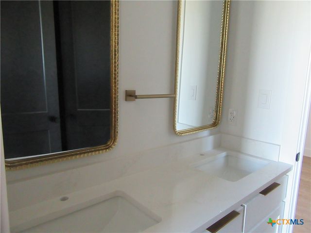 611 Willow Moon Ranch Road, Crawford, TX 76638