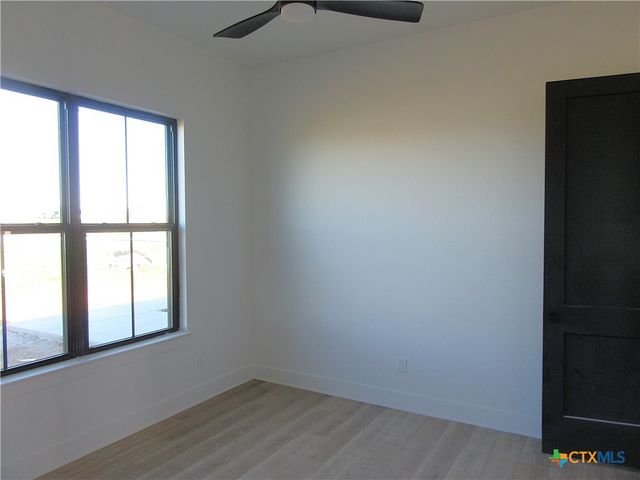 611 Willow Moon Ranch Road, Crawford, TX 76638