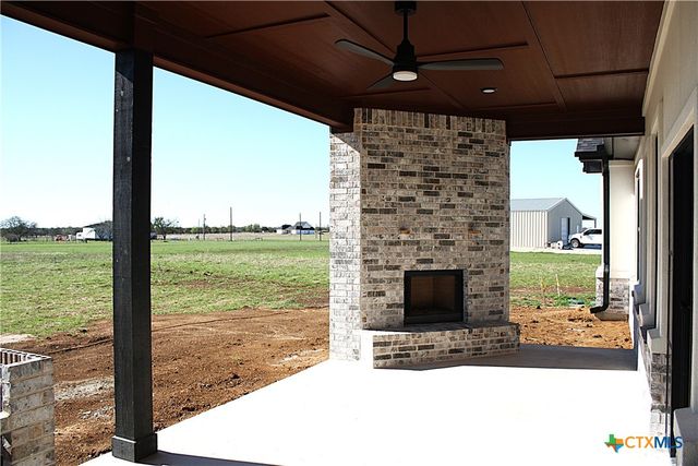 611 Willow Moon Ranch Road, Crawford, TX 76638