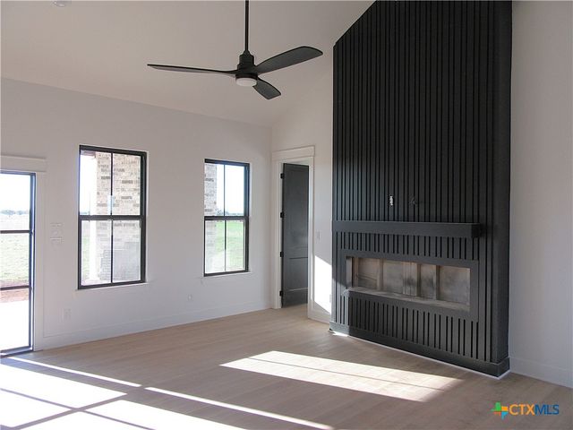 611 Willow Moon Ranch Road, Crawford, TX 76638