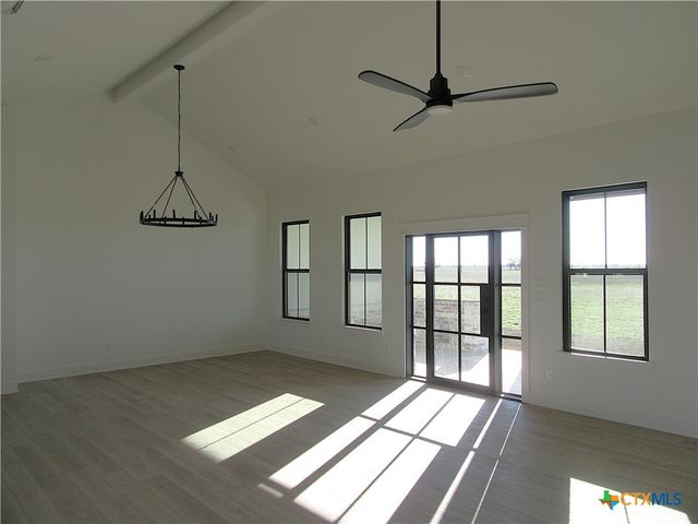 611 Willow Moon Ranch Road, Crawford, TX 76638