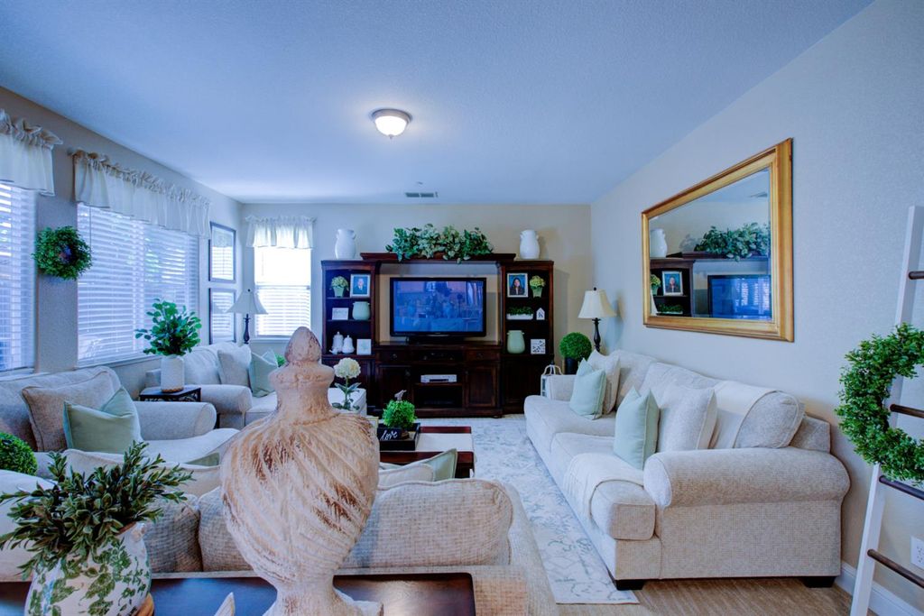 Image 14 of property listing at 485 Windmill Court, Atwater, CA 95301