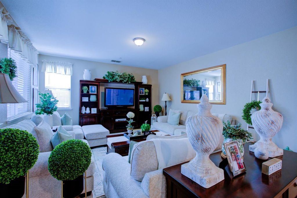 Image 16 of property listing at 485 Windmill Court, Atwater, CA 95301