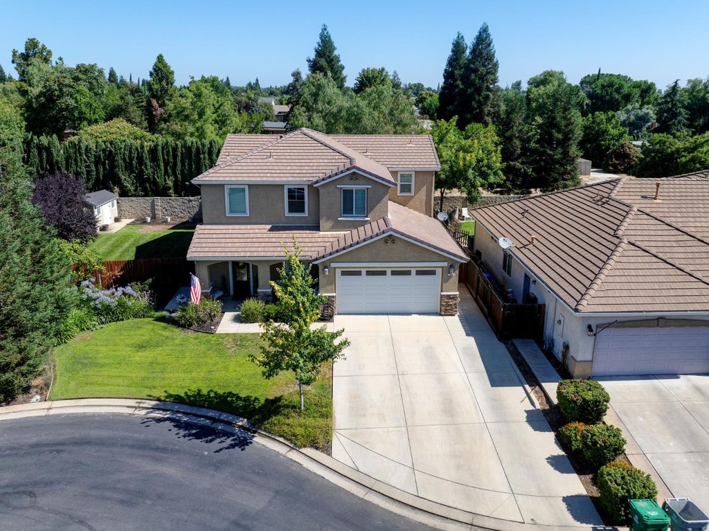 Image 2 of property listing at 485 Windmill Court, Atwater, CA 95301