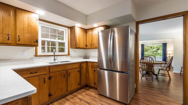 859 Shoreham Drive, Newark, OH 43055
