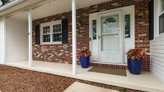 859 Shoreham Drive, Newark, OH 43055