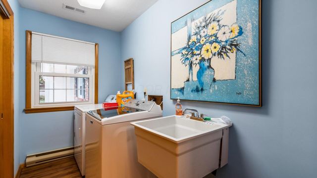 859 Shoreham Drive, Newark, OH 43055