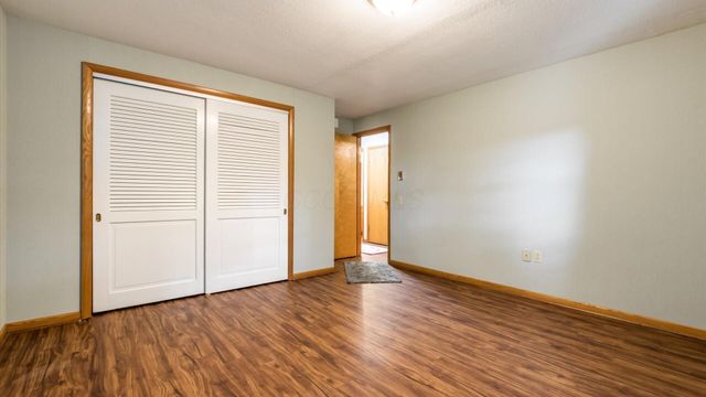 859 Shoreham Drive, Newark, OH 43055