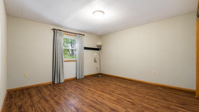 859 Shoreham Drive, Newark, OH 43055