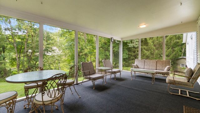 859 Shoreham Drive, Newark, OH 43055