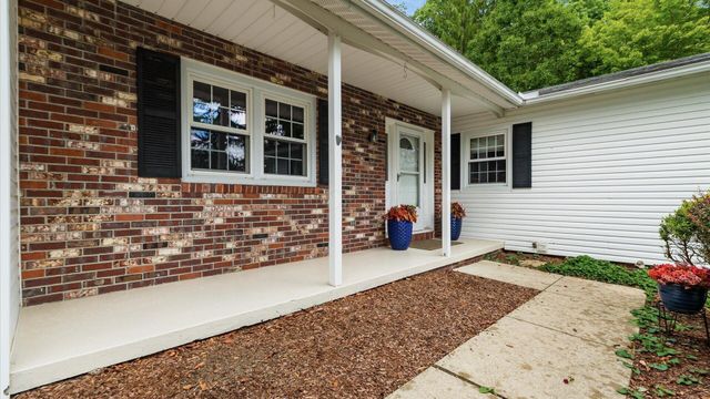 859 Shoreham Drive, Newark, OH 43055