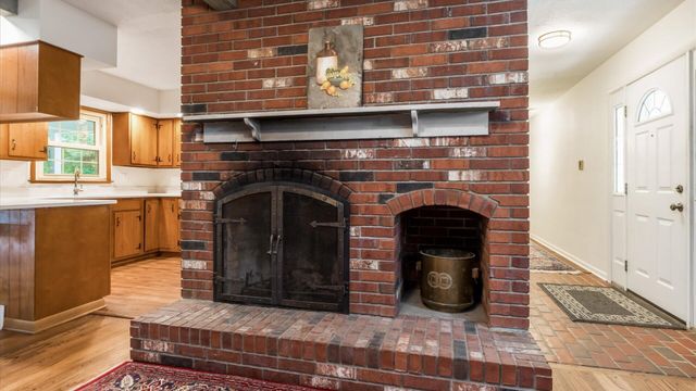 859 Shoreham Drive, Newark, OH 43055