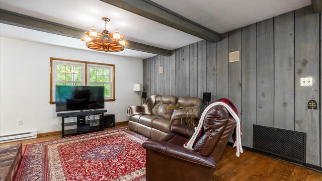 859 Shoreham Drive, Newark, OH 43055