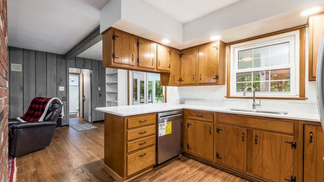 859 Shoreham Drive, Newark, OH 43055