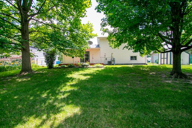 52 Emery Drive, Bourbonnais, IL 60914