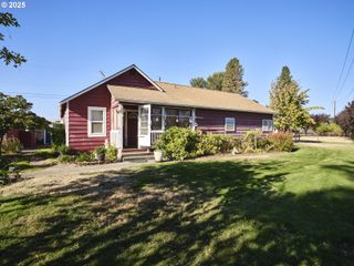 115 WHALEN LOOP Rd, Woodland, WA 98674