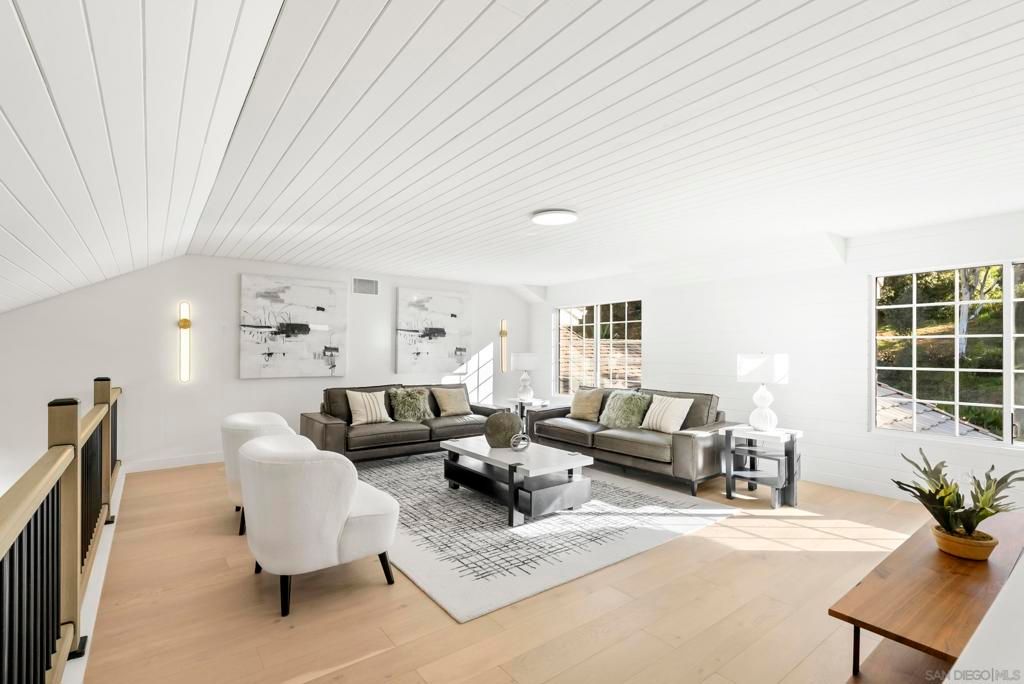 Image 28 of property listing at 17515 Circa Oriente, Rancho Santa Fe, CA 92067