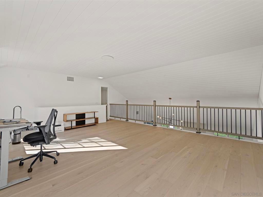 Image 29 of property listing at 17515 Circa Oriente, Rancho Santa Fe, CA 92067