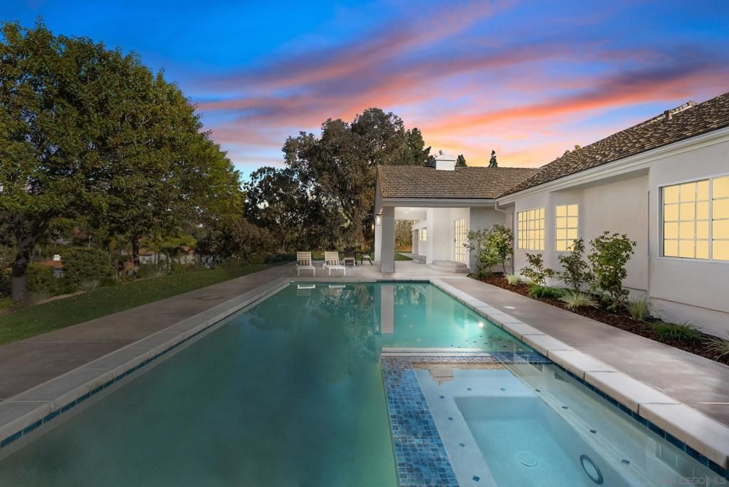 Image 34 of property listing at 17515 Circa Oriente, Rancho Santa Fe, CA 92067